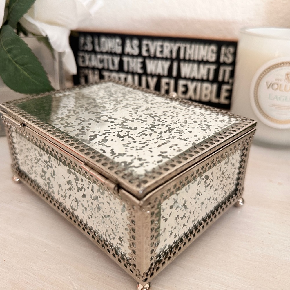 Nicole Miller Home Mirrored Silver Jewelry Box Trinket - Picture 2 of 12